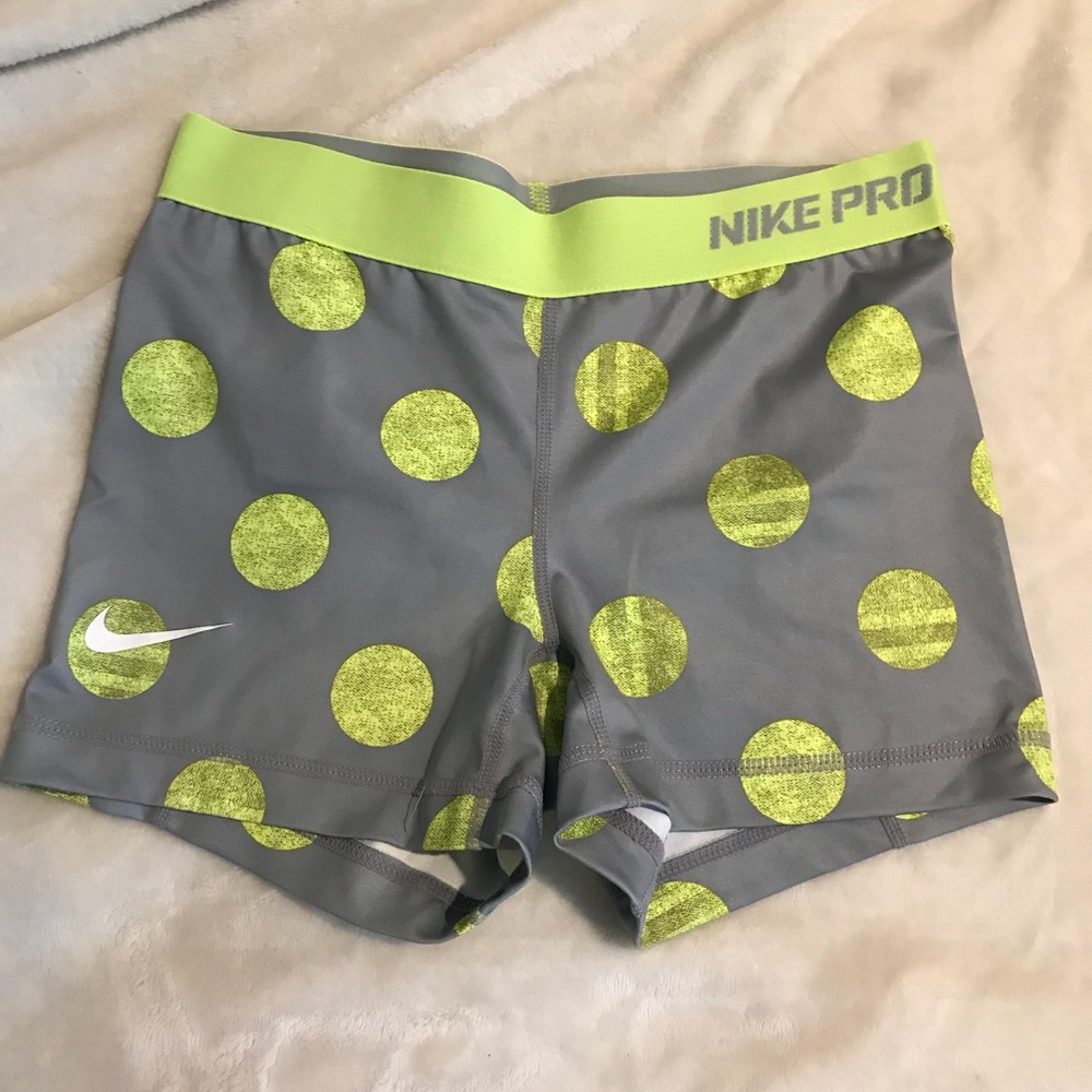 Size small Nike pro shorts